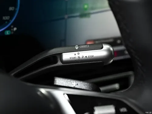 Mercedes-Benz GLC EV’s long wheelbase version debuts in China with S-Class air suspension and 700 km+ range