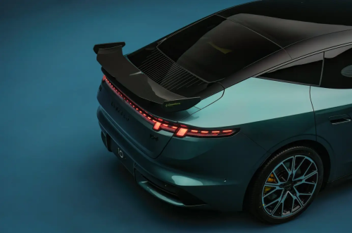 New Lynk &amp; Co 10 and 10+ open for pre-sale at 30,400-37,700 USD