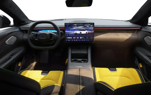 New Lynk &amp; Co 10 and 10+ open for pre-sale at 30,400-37,700 USD