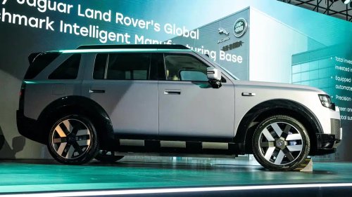 SUV, Chery, Freelander 8 SUV from Chery and JLR made live debut in China