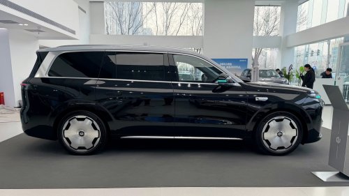 The Leapmotor D19 launched in China with the world’s largest EREV battery