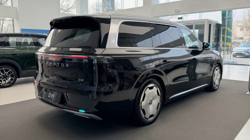 The Leapmotor D19 launched in China with the world’s largest EREV battery