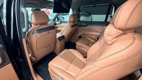 The Leapmotor D19 launched in China with the world’s largest EREV battery