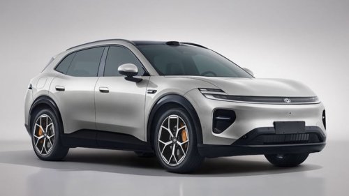 Changan Nevo Q06 SUV with 800V dual-rear motor EV and EREV options spotted in regulatory filings
