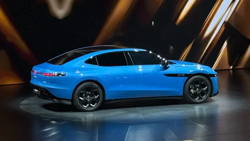 Volkswagen reveals the ID. Aura T6 &amp; ID. Unyx 09 EVs developed for China