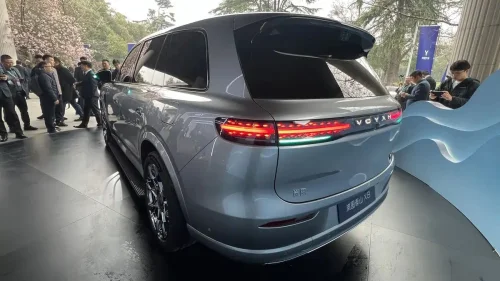 Dongfeng’s Voyah Debuts Taishan X8 SUV with latest Huawei HarmonyOS, 800V PHEV and EV trims