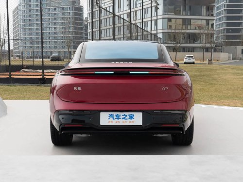 Zeekr, Zeekr 007 and 7 GT launched with 900V upgrade and FR-Line option, price cut by 1,400 USD to 26,700 USD