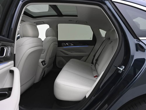 Geely Galaxy Starshine 7 opens presales at 15,600 USD with 5.4 s AWD performance in China