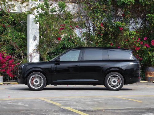 Lynk &amp; Co 900 five-seat SUV launches in China with 1,363 km range, from 37,328 USD