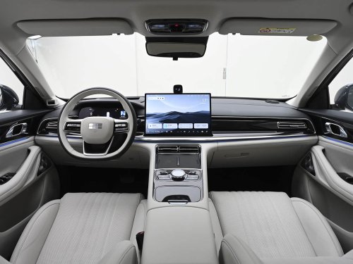 Geely Galaxy Starshine 7 opens presales at 15,600 USD with 5.4 s AWD performance in China