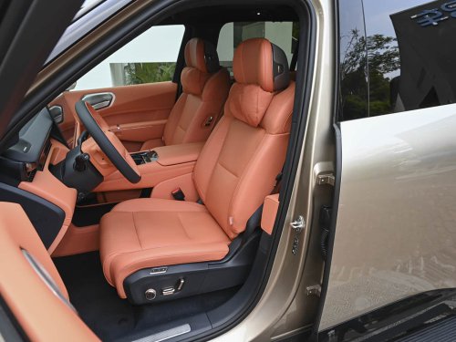 Lynk &amp; Co 900 five-seat SUV launches in China with 1,363 km range, from 37,328 USD