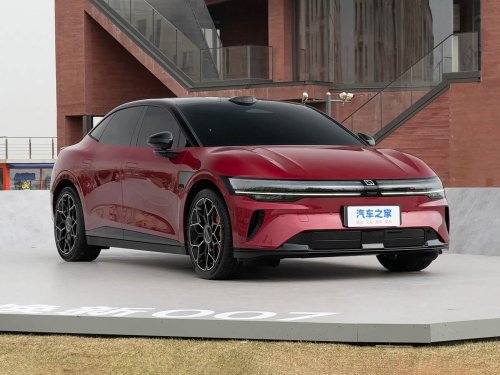 Zeekr, Zeekr 007 and 7 GT launched with 900V upgrade and FR-Line option, price cut by 1,400 USD to 26,700 USD