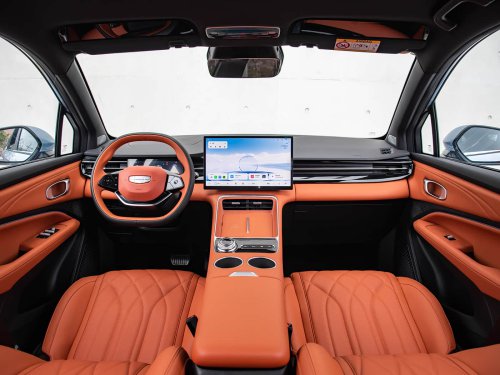 Geely Boyue EREV SUV launched with 375 km EV range, 30–80% in 15 min charge, from 14,900 USD