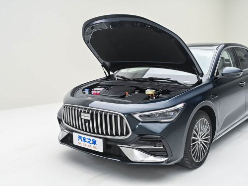 Geely Galaxy Starshine 7 opens presales at 15,600 USD with 5.4 s AWD performance in China