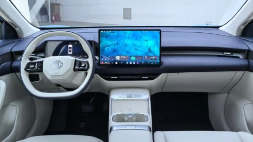 MG 4X electric SUV with liquid-solid battery reached dealers in China
