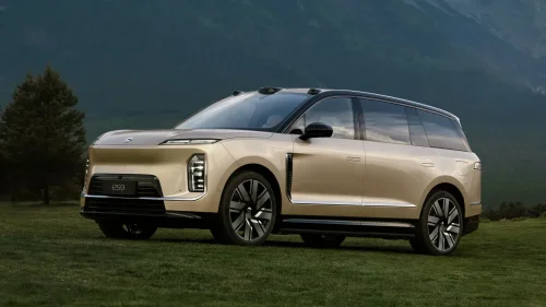 Nio ES9 started sales in China as 5.4-meter SUV with steer-by-wire at 57,470 USD with BaaS