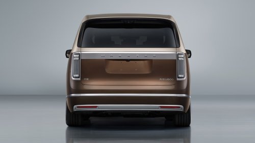 Rolls-Royce, ‘Rolls-Royce from Temu’ revealed in China: Maextro V800 is a massive 5.5 meter long MPV weighing 3.2 tons