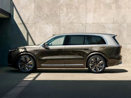 Li Auto, SUV, Li Auto launches new L9 flagship SUV with active suspension, starting from 67,600 USD in China