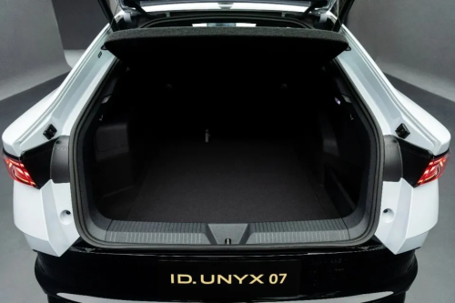 Volkswagen, Xpeng, Volkswagen launches ID. Unyx 07 in China: co-developed with Xpeng, starting at 16,200 USD