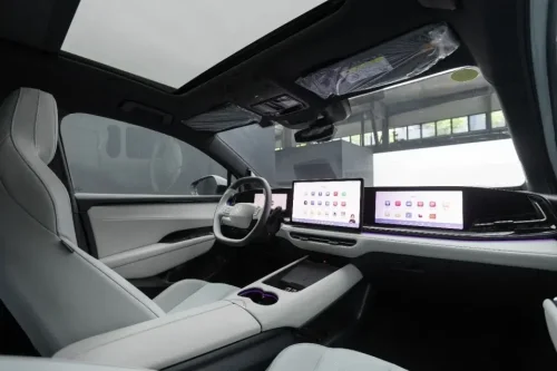 Volkswagen, Xpeng, Volkswagen launches ID. Unyx 07 in China: co-developed with Xpeng, starting at 16,200 USD