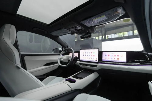Volkswagen, Xpeng, Volkswagen launches ID. Unyx 07 in China: co-developed with Xpeng, starting at 16,200 USD
