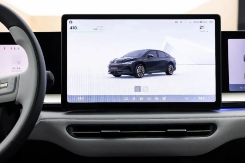 Volkswagen launches ID. Unyx 07 in China: co-developed with Xpeng, starting at 16,200 USD