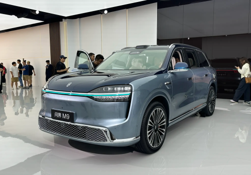 HIMA launches new M9 in China: up to 890 hp, starting from 70,600 USD