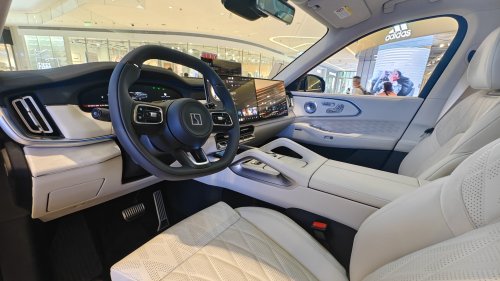 Sunday China Drive | Zeekr 8X Ultra Plus tested with 885 hp hybrid, Europe entry late 2026