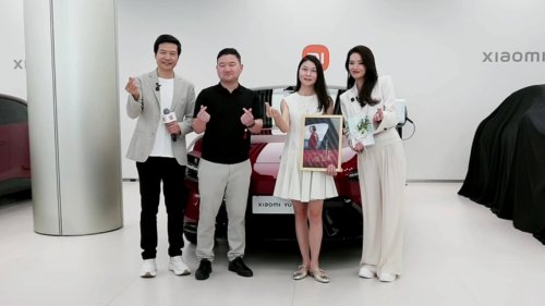 Xiaomi, Lei Jun, Xiaomi founder Lei Jun delivered six YU7 GT crossovers to the first clients