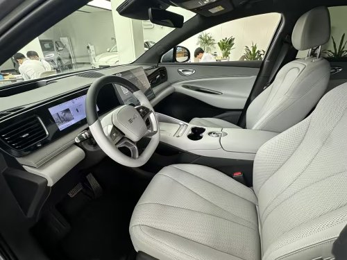 BYD Sealion 06 DM-i arrives at dealerships ahead of 26 May launch with up to 310 km EV range