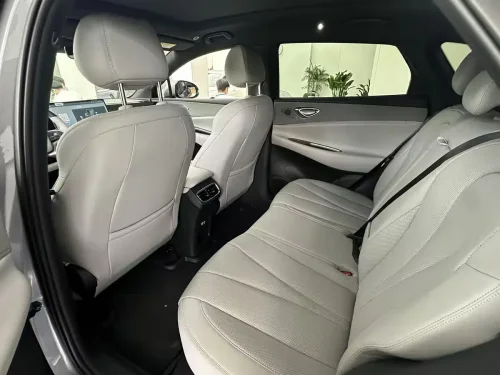BYD Sealion 06 DM-i arrives at dealerships ahead of 26 May launch with up to 310 km EV range