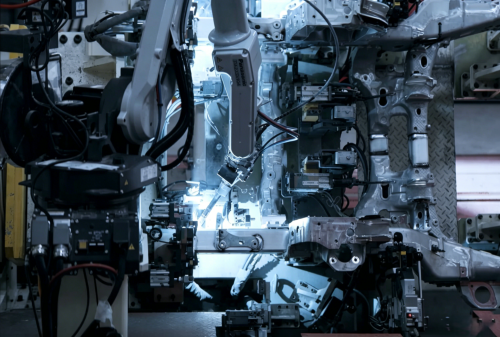 BYD, BYD’s new Yangwang U8L frame passes brutal 12-ton lift test and is 56kg lighter