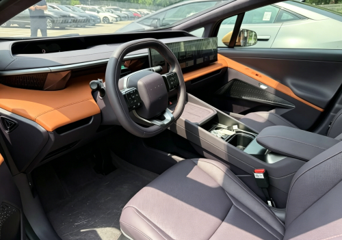 Hyundai Ioniq V spotted in China: 4.9 m fastback EV with frameless doors and 800V system