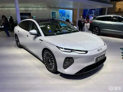 BYD, BYD Seal, BYD Seal 08 interior revealed: new flagship sedan to feature flash charging and 900 km range
