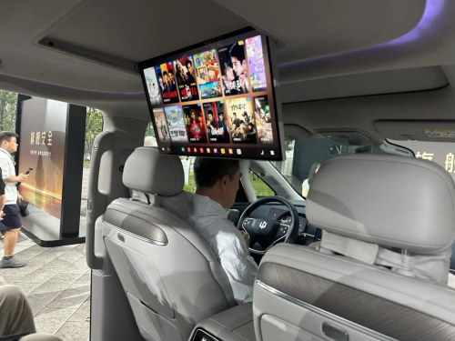 Leapmotor, Battery, Leapmotor launches D99 MPV in China: 115 kWh battery for BEV and 80.3 kWh for EREV, 36,700 USD