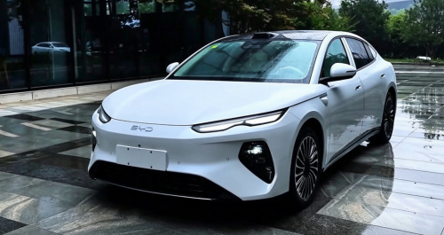 BYD Seal 08 arriving at dealerships ahead of July 2 launch in China