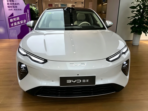 BYD Seal 08 arriving at dealerships ahead of July 2 launch in China