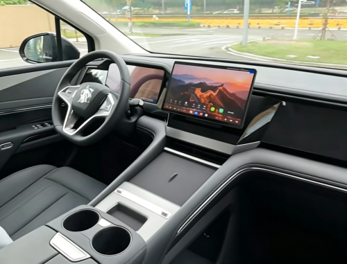 BYD, BYD Linghui M9 flagship hybrid van arrives at showrooms before official release