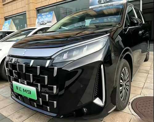 BYD, BYD Linghui M9 flagship hybrid van arrives at showrooms before official release
