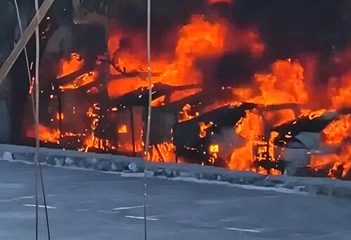 Geely, Bizarre poplar fluff fire destroys 20 EVs that appear to be Geely Galaxy A7 sedans in China