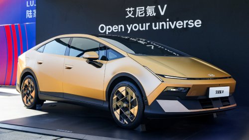 Hyundai Ioniq V fastback revealed 66.8 kWh battery and 620 km range