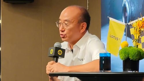 Lotus CEO commits self-sabotage by saying every sports car weighing over 1.8 tons is mediocre