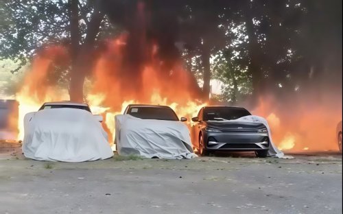 Bizarre poplar fluff fire destroys 20 EVs that appear to be Geely Galaxy A7 sedans in China