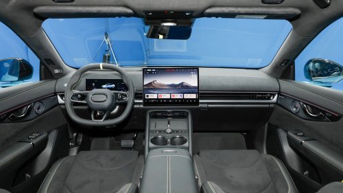Lynk &amp; Co 07 GT wagon unveiled with 200+ km EV range, China pre-sales begin late June