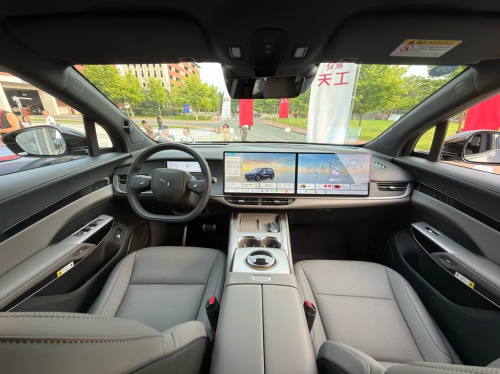 Hongqi, Refreshed Hongqi Tiangong 08 with 800V architecture opens for pre-sale in China, starting at 26,400 USD