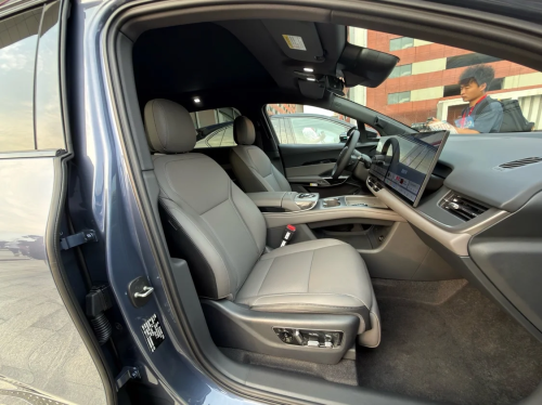 Hongqi, Refreshed Hongqi Tiangong 08 with 800V architecture opens for pre-sale in China, starting at 26,400 USD