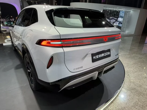 Changan, RWD, Changan Nevo Q06 debuts with dual-motor RWD and 6C ultra-fast charging