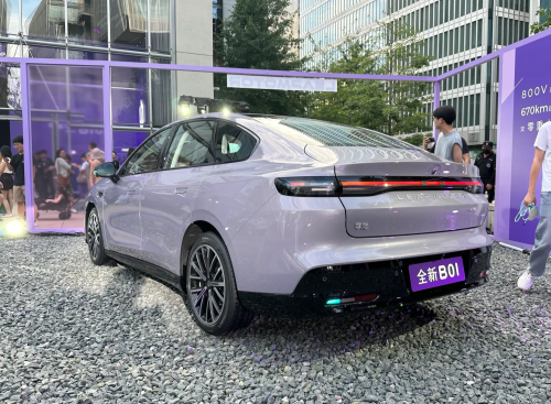 Leapmotor brings 800V tech to the 15,000 USD segment, claims rivals won’t catch up until next year