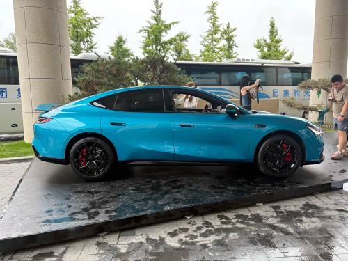Geely, Geely Galaxy TT Ultra with world’s first 16-in-1 electric drive opens pre-sales