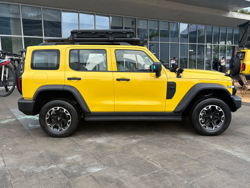 Refreshed Tank 300 with extended wheelbase and dual hybrid powertrain options opens pre-sales in China